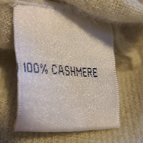 How & Wen Cashmere Tank - Picture 3 of 3